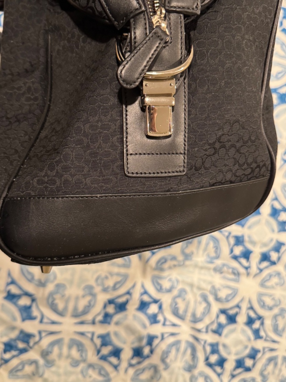 NWT Coach F77013 XL Signature C Duffle Travel Bag w/ Strap, Padlock & Key - Picture 6 of 16